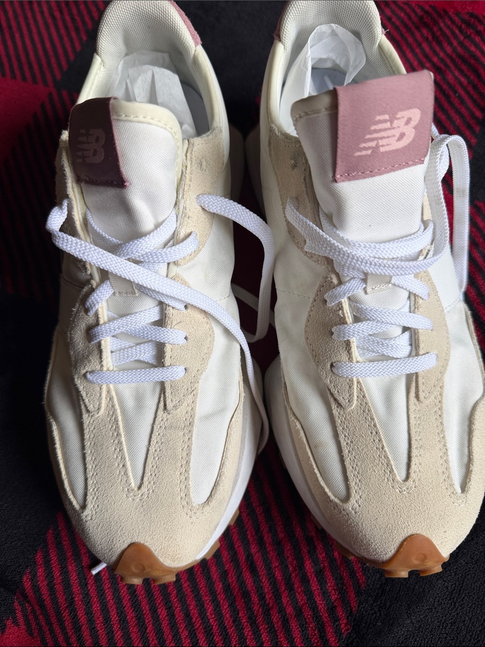 327 New Balance Cream & Pink Low-Top Suede Runner Sneakers